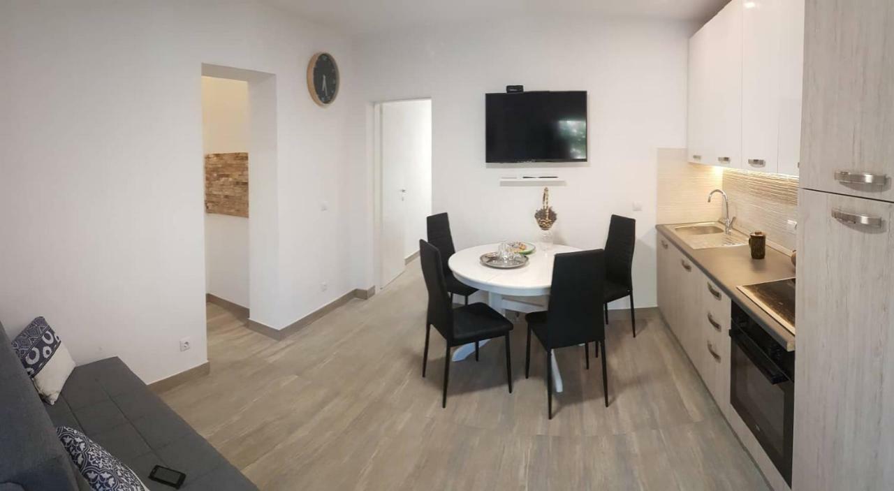 Apartman Niko Jelsa (Hvar)